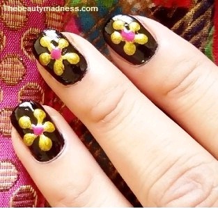 10 Simple and Cute 1 Minute Nail Art Designs