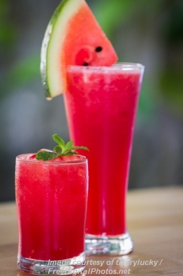 7 Low Calorie Fruits for Fast Weight Loss