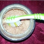 strawberry_toothpaste