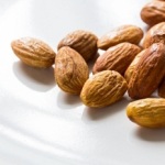 almond nutrient rich mask