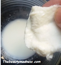 How to Lighten Skin with Raw Milk