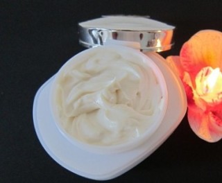 5 Tips to Get Maximum Benefits From Your Night Cream